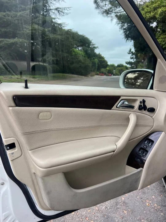 2007 Mercedes-Benz W203 C-Class - Image 9 of 11