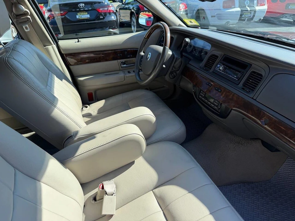 2007 Mercury Grand Marquis - Image 16 of 26