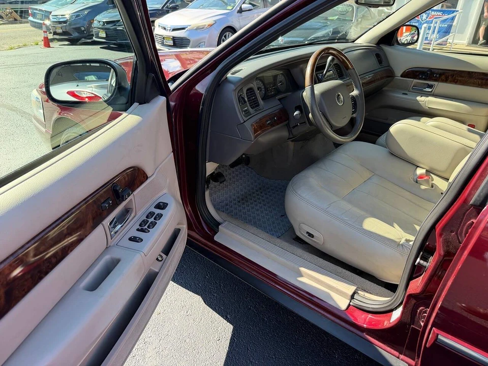 2007 Mercury Grand Marquis - Image 2 of 26
