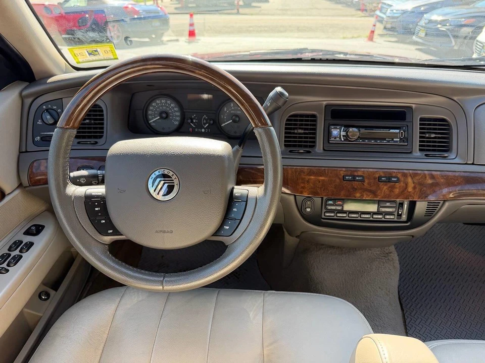 2007 Mercury Grand Marquis - Image 13 of 26