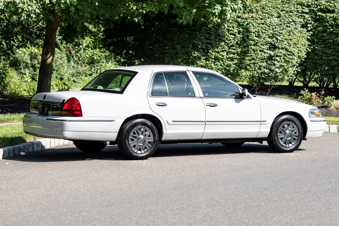 2007 Mercury Grand Marquis - Image 12 of 31