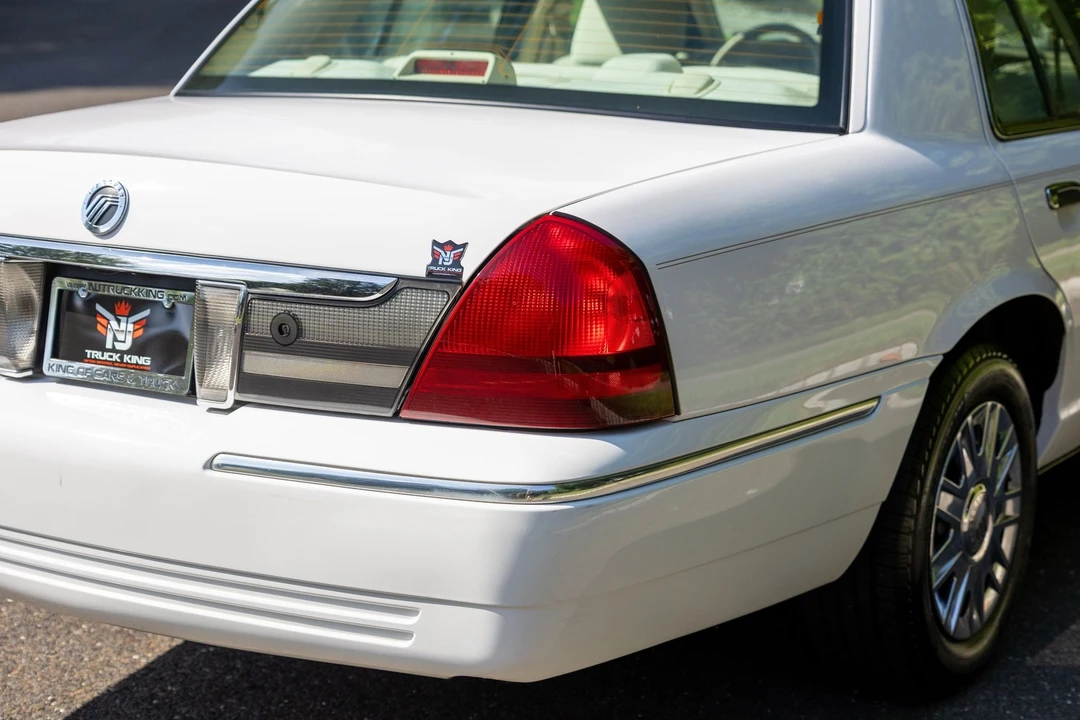 2007 Mercury Grand Marquis - Image 29 of 31