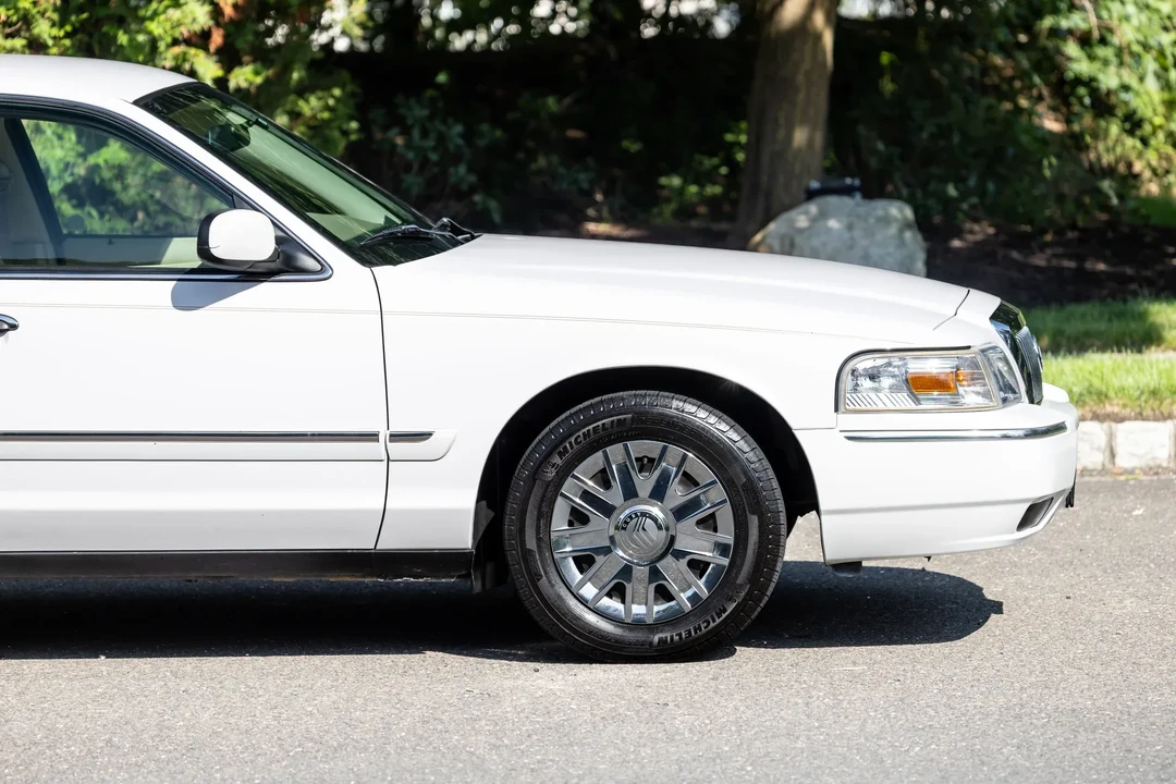 2007 Mercury Grand Marquis - Image 14 of 31
