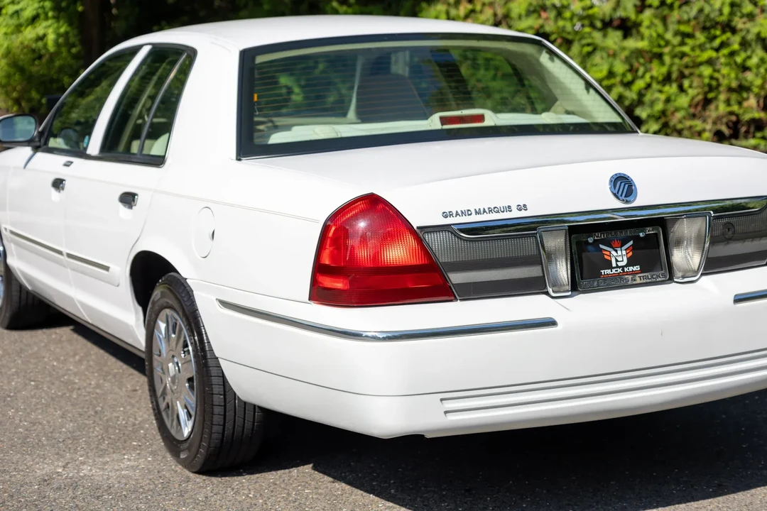 2007 Mercury Grand Marquis - Image 29 of 31