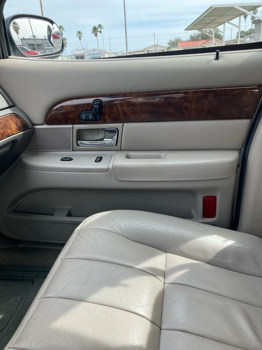 2007 Mercury Grand Marquis - Image 19 of 21