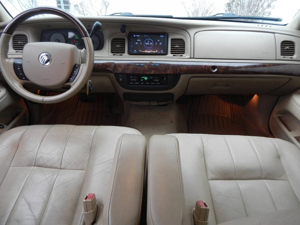 2007 Mercury Grand Marquis - Image 2 of 21