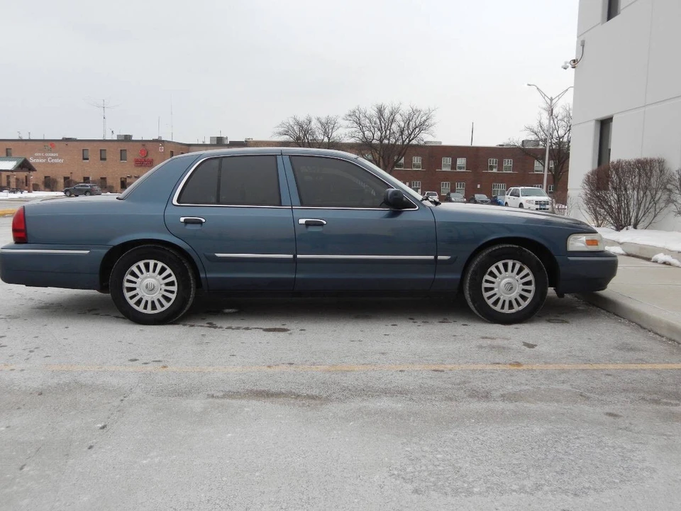 2007 Mercury Grand Marquis - Image 20 of 21