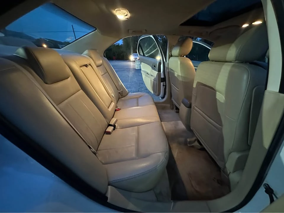 2007 Mercury - Image 10 of 11