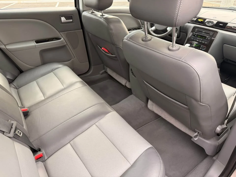 2007 Mercury - Image 10 of 14