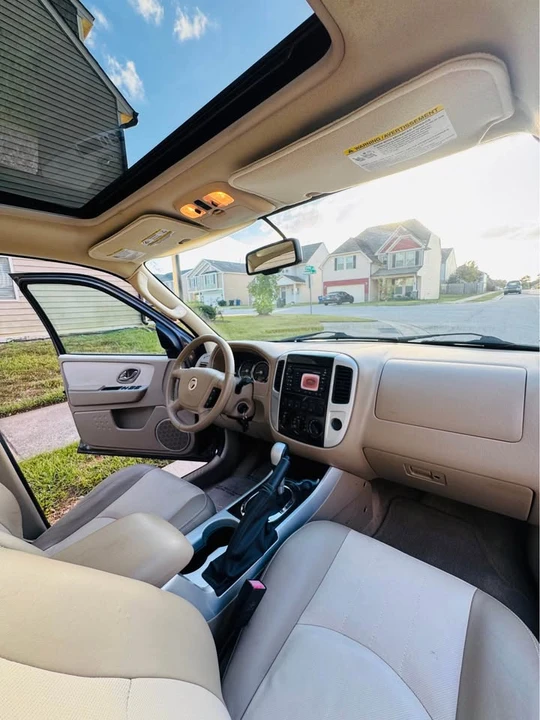 2007 Mercury Mariner - Image 10 of 16