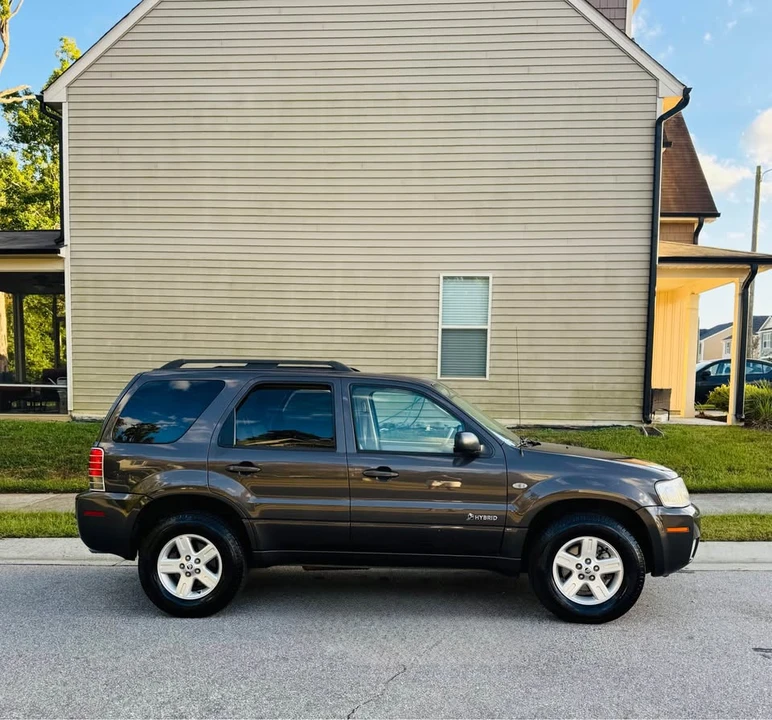 2007 Mercury Mariner - Image 8 of 16