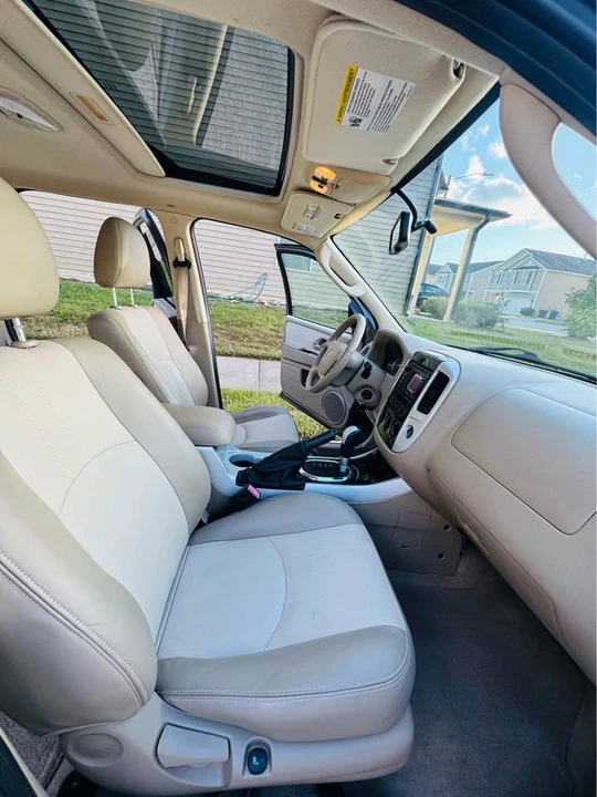 2007 Mercury Mariner - Image 11 of 16
