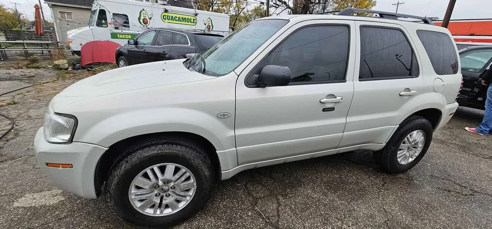 2007 Mercury Mariner - Image 8 of 13