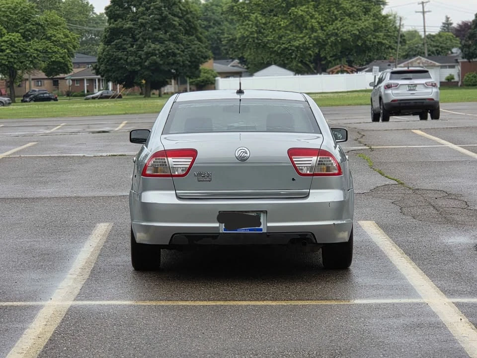 2007 Mercury - Image 2 of 10