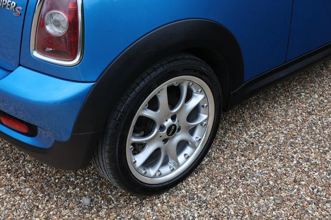 2007 Mini Mini 2nd Gen - Image 11 of 30