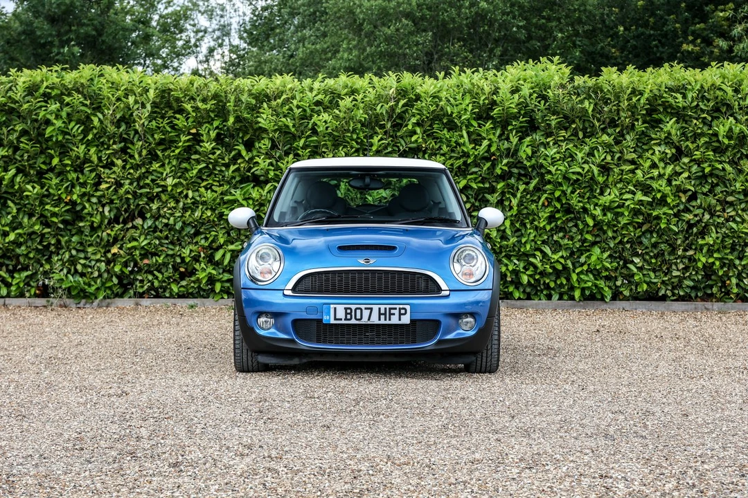 2007 Mini Mini 2nd Gen - Image 2 of 30