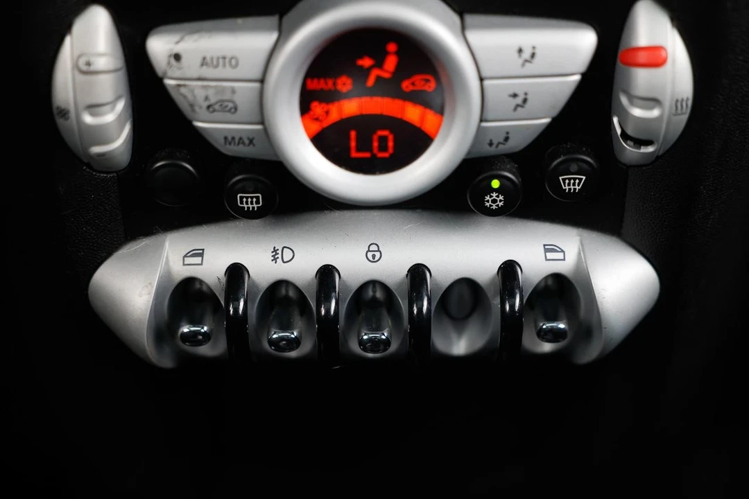 2007 Mini Mini 2nd Gen - Image 27 of 31