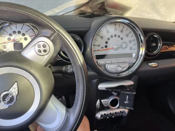 2007 Mini Mini Cooper S 1st Gen - Image 6 of 9
