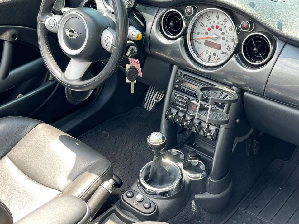 2007 Mini Mini 1st Gen - Image 16 of 23