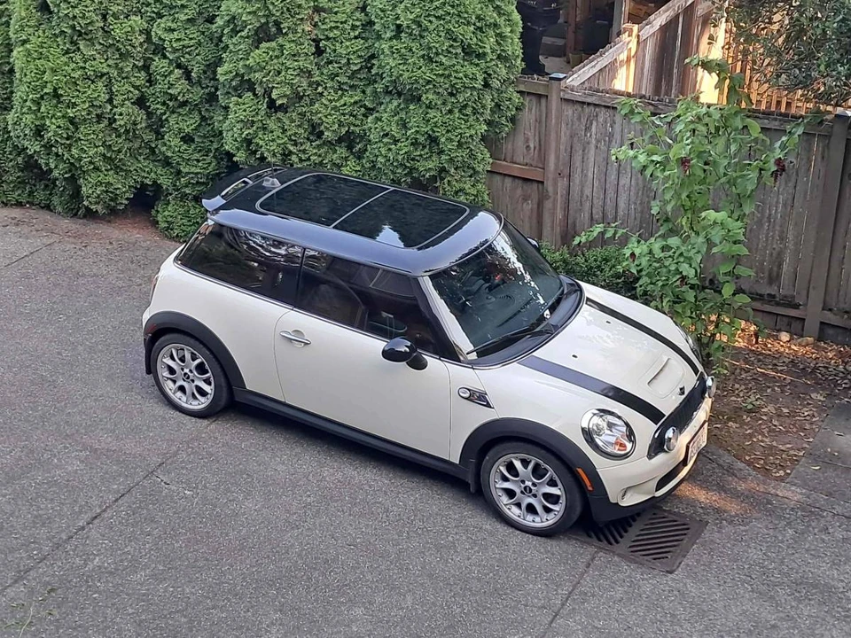 2007 Mini Mini 2nd Gen - Image 2 of 14