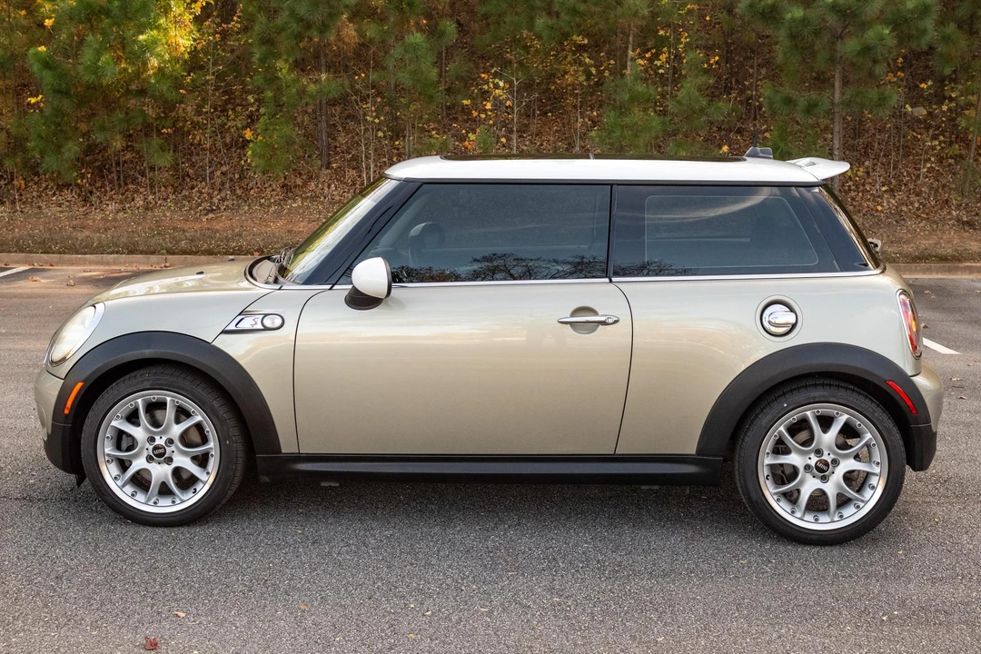 2007 Mini Mini 2nd Gen - Image 3 of 31