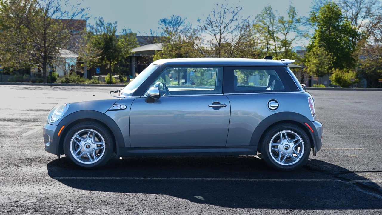 2007 Mini Mini 2nd Gen - Image 18 of 31