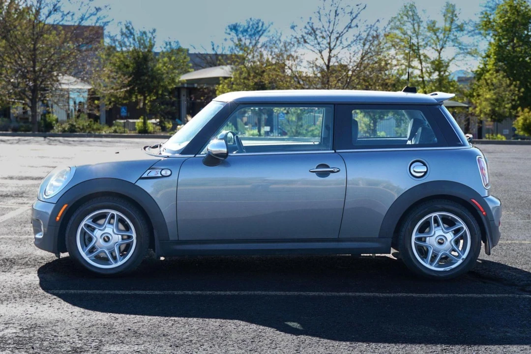 2007 Mini Mini 2nd Gen - Image 3 of 31
