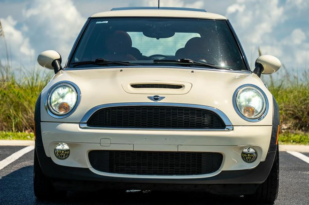 2007 Mini Mini 2nd Gen - Image 2 of 31