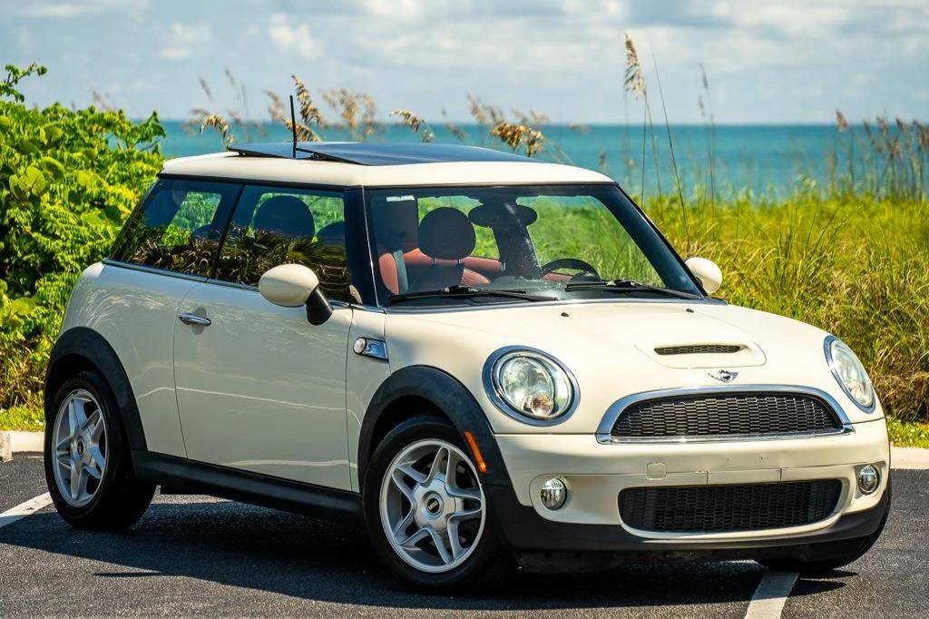 2007 Mini Mini 2nd Gen - Image 3 of 31
