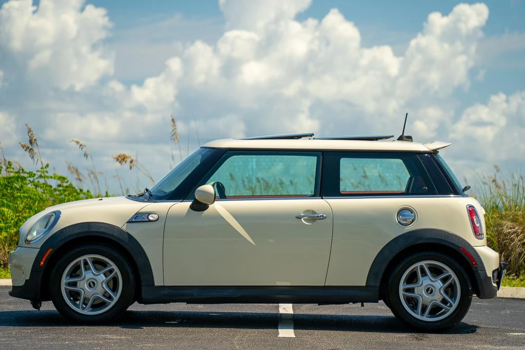 2007 Mini Mini 2nd Gen - Image 10 of 31
