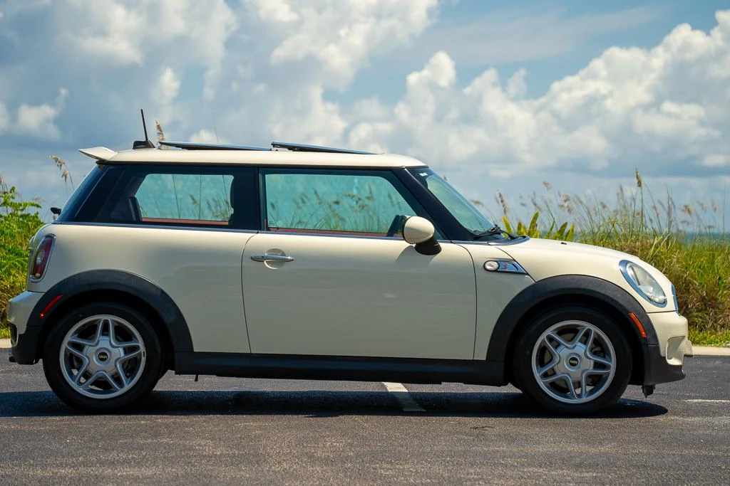 2007 Mini Mini 2nd Gen - Image 13 of 31