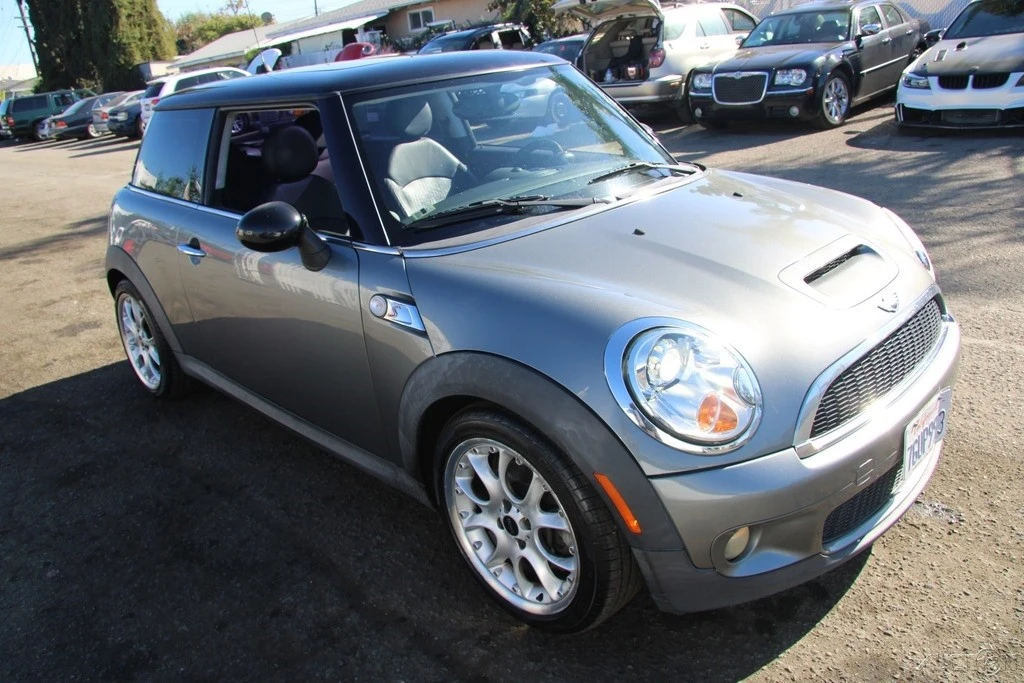 2007 Mini Mini Cooper S 1st Gen - Image 8 of 21