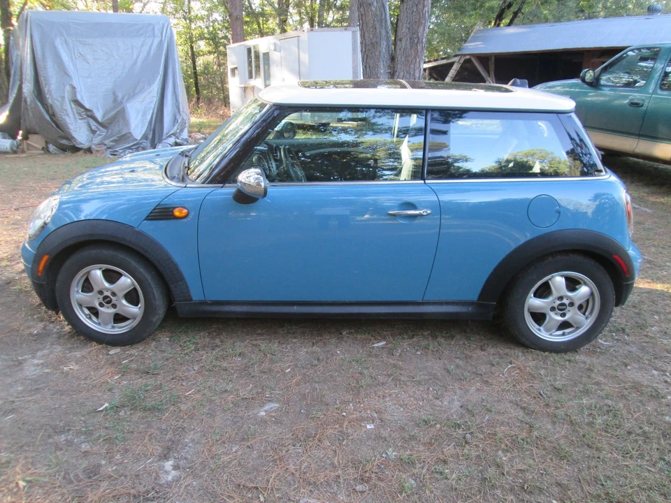 2007 Mini Mini 2nd Gen - Image 3 of 11