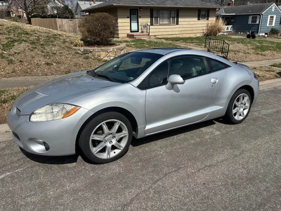 2007 Mitsubishi Eclipse 4th Gen - Image 2 of 11