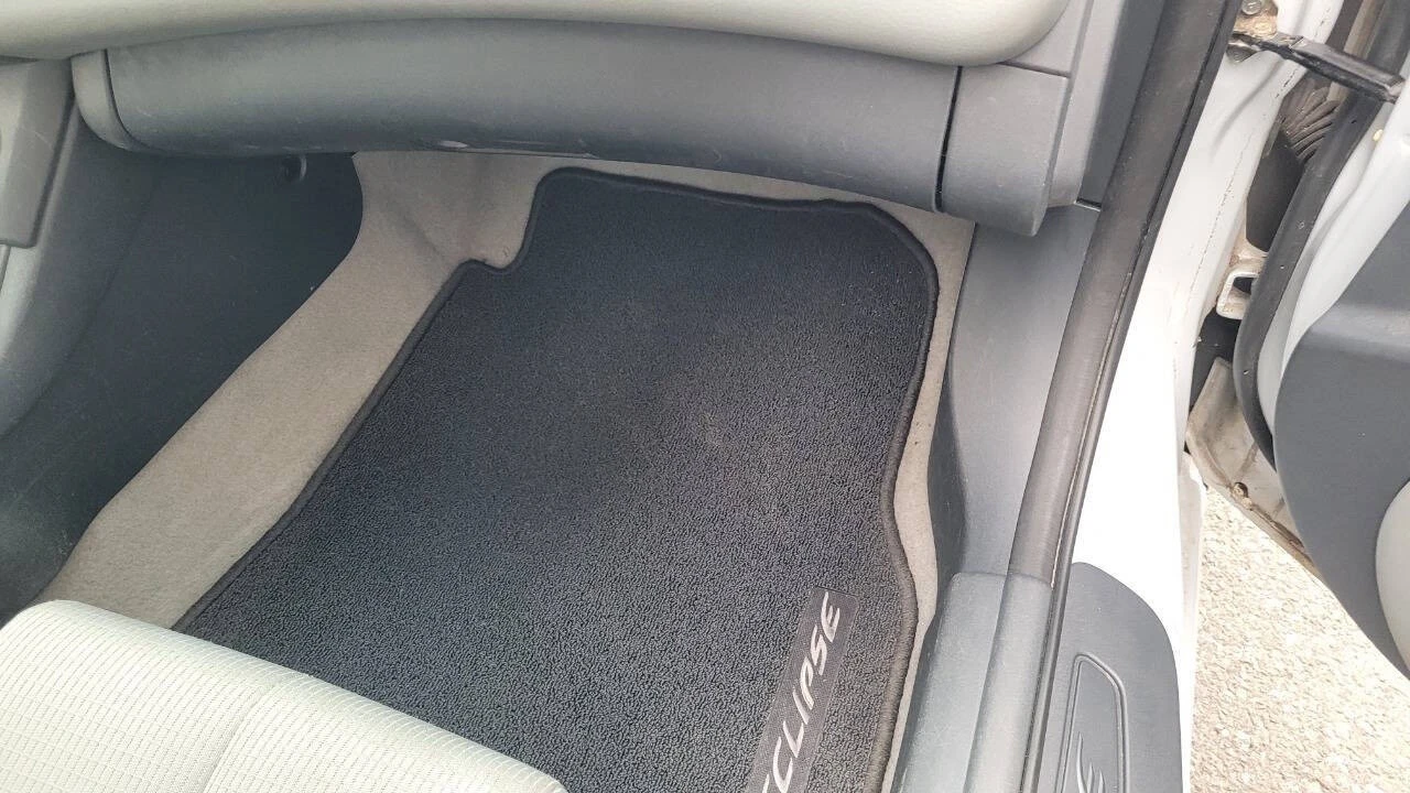 2007 Mitsubishi Eclipse 4th Gen - Image 10 of 31