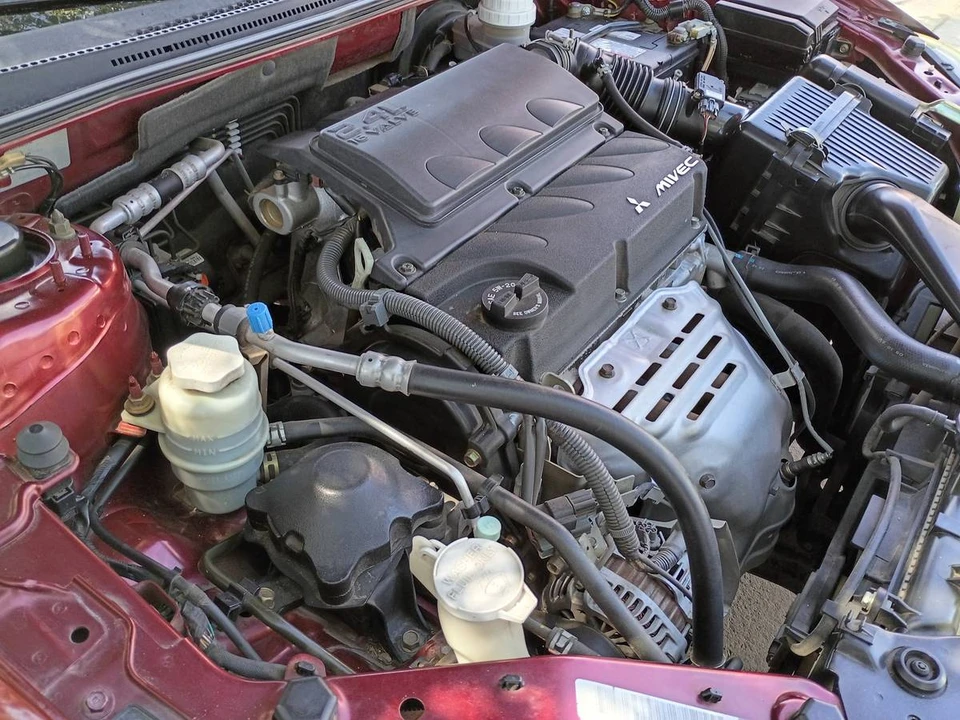 2007 Mitsubishi Eclipse 4th Gen - Image 4 of 12