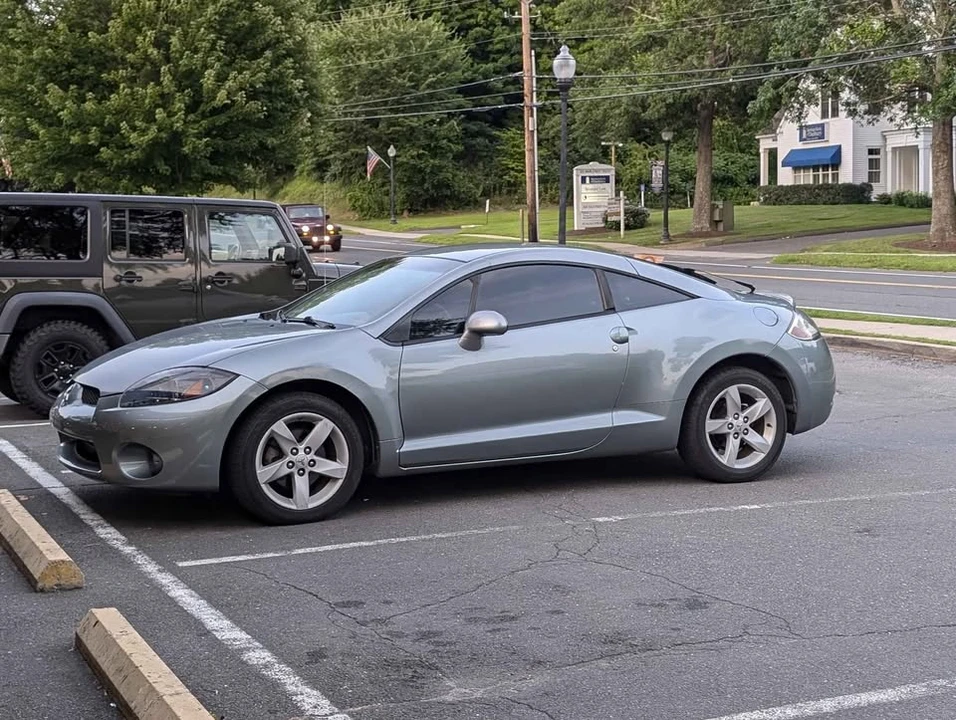2007 Mitsubishi Eclipse 4th Gen - Image 2 of 4