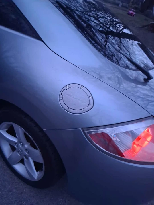 2007 Mitsubishi Eclipse 4th Gen - Image 3 of 9