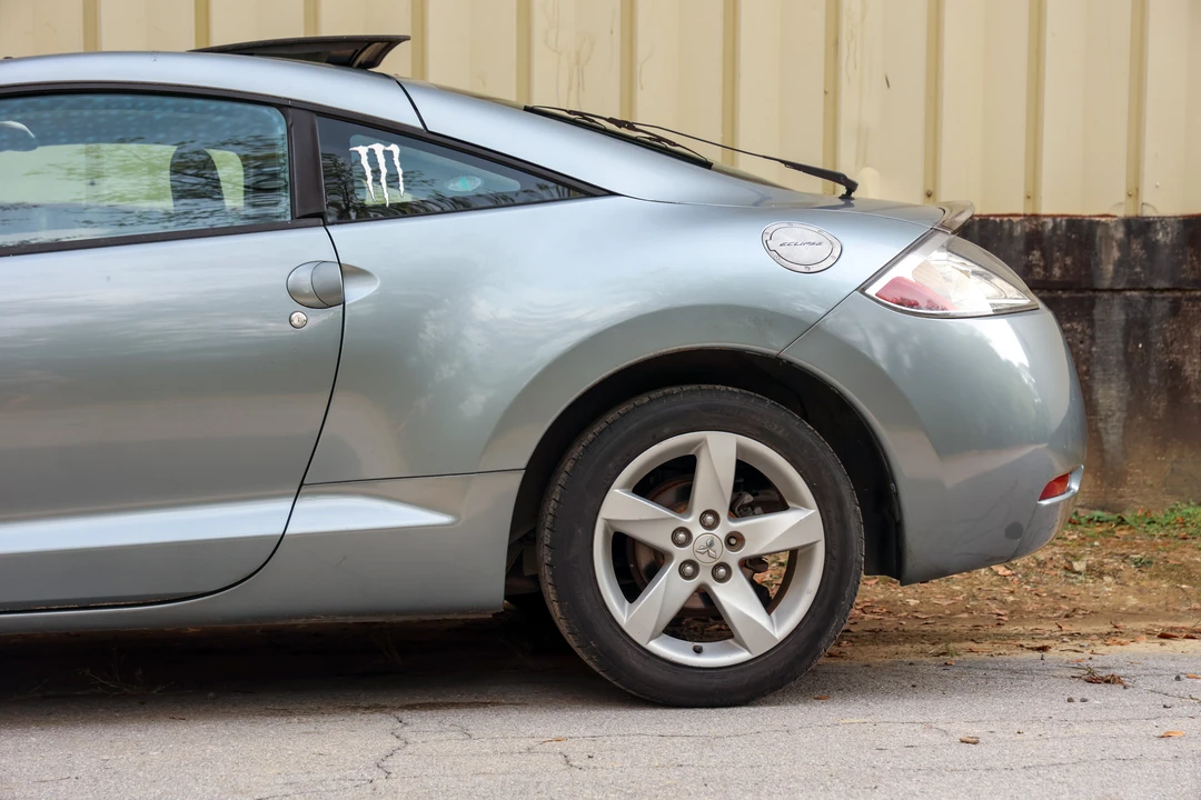 2007 Mitsubishi Eclipse 4th Gen - Image 12 of 31