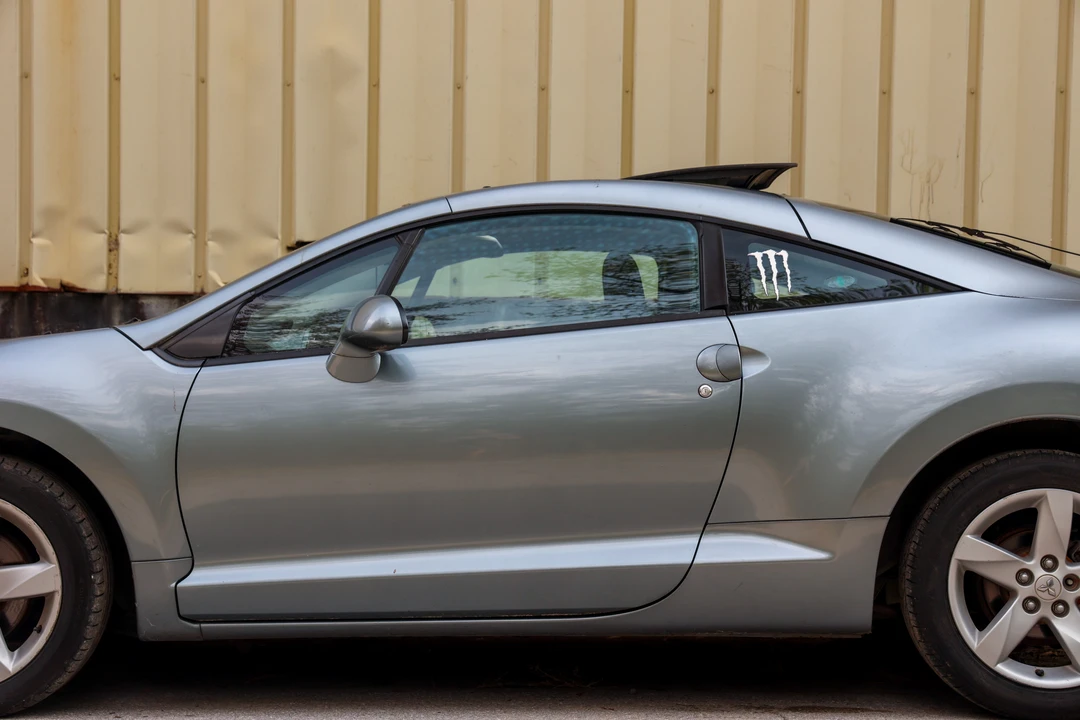 2007 Mitsubishi Eclipse 4th Gen - Image 14 of 31