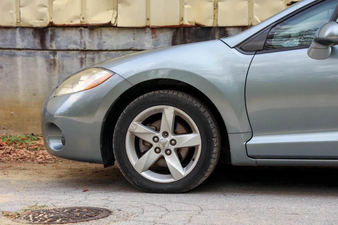 2007 Mitsubishi Eclipse 4th Gen - Image 13 of 31