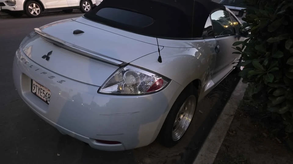 2007 Mitsubishi Eclipse 4th Gen - Image 2 of 4