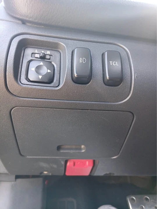 2007 Mitsubishi Eclipse 4th Gen - Image 13 of 17