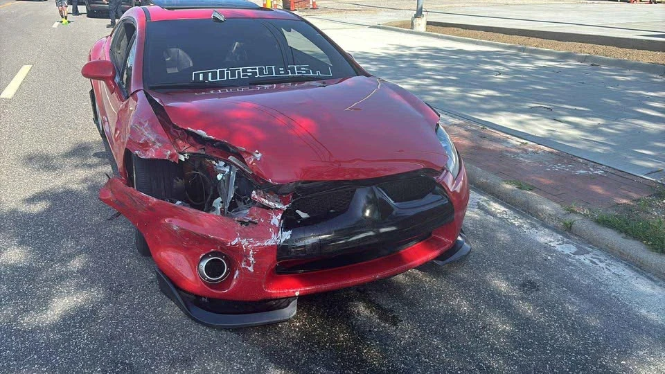 2007 Mitsubishi Eclipse 4th Gen - Image 2 of 4