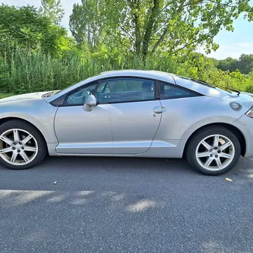 2007 Mitsubishi Eclipse SE Coupe 2D
