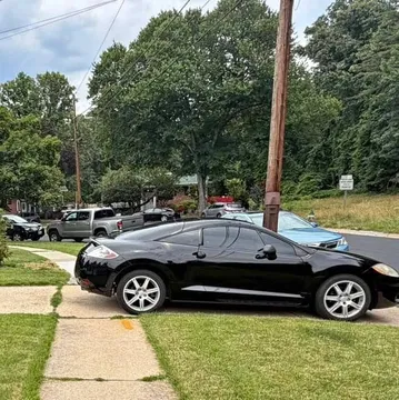 2007 Mitsubishi Eclipse SE Coupe 2D