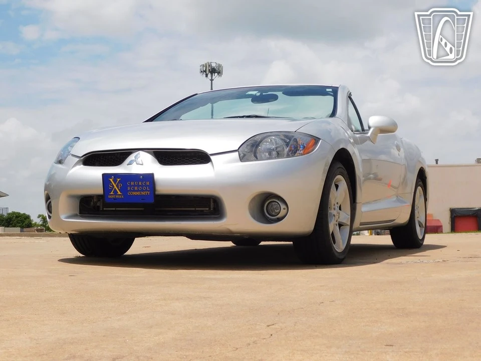 2007 Mitsubishi Eclipse 3rd Gen - Image 9 of 12