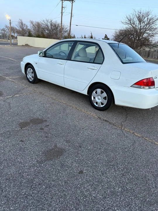 2007 Mitsubishi Lancer - Image 2 of 5