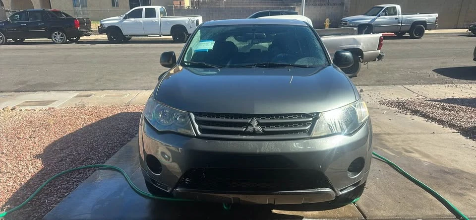 2007 Mitsubishi Outlander - Image 3 of 8
