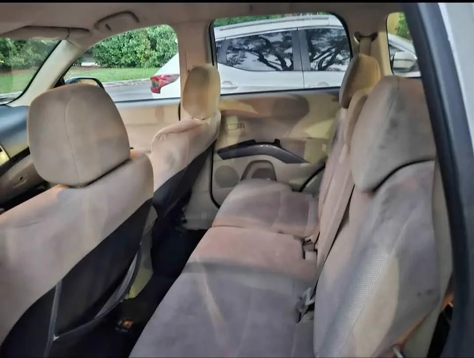 2007 Mitsubishi Outlander - Image 7 of 7